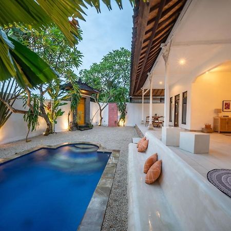 Villa Dadirri - In The Heart Of Seminyak - Walking Distance From Restaurants, Bars And Beach - Perfect Location Eksteriør billede